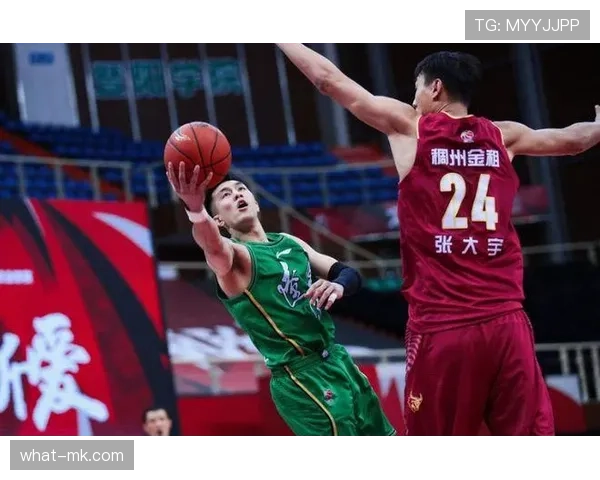合理冲撞 vs 普通犯规：裁判如何界定合法身体对抗？